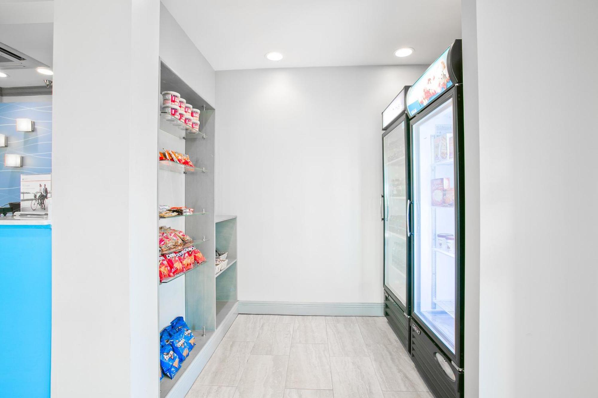 Holiday Inn Express & Suites Brookhaven By Ihg Екстериор снимка