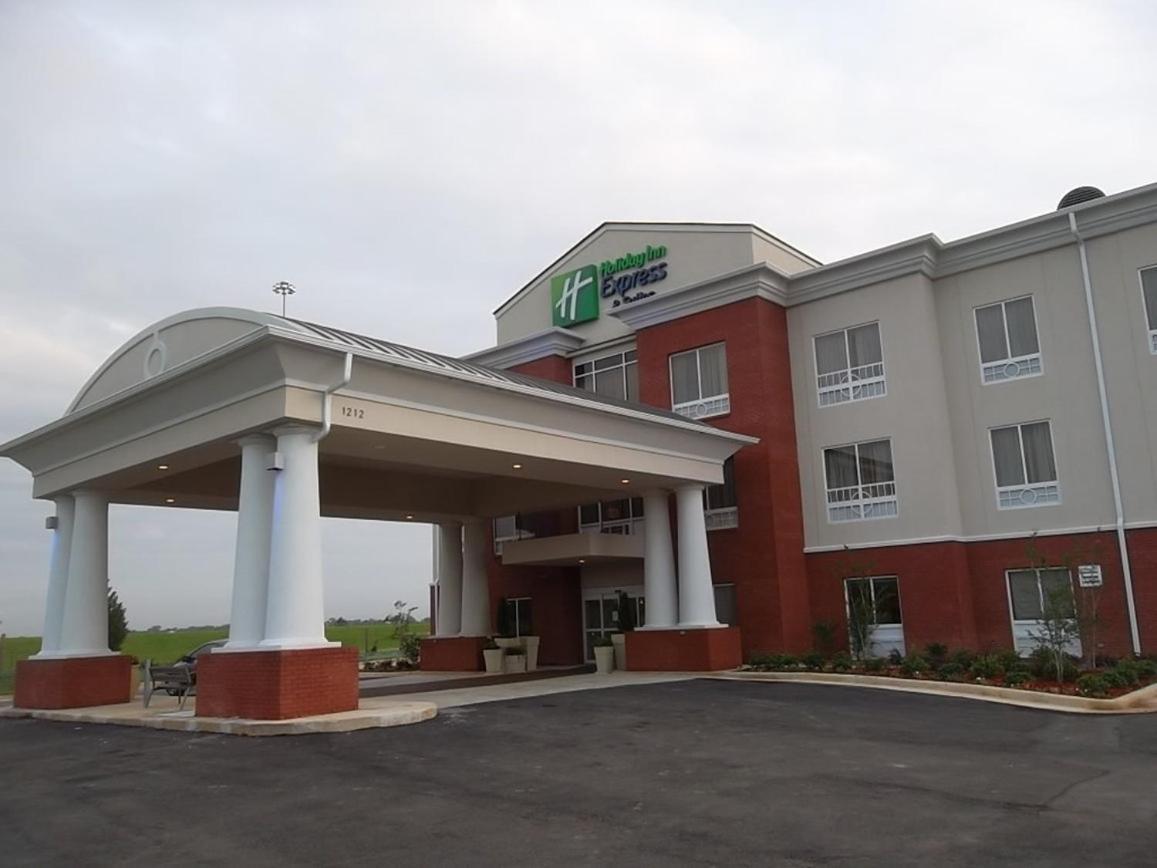 Holiday Inn Express & Suites Brookhaven By Ihg Екстериор снимка