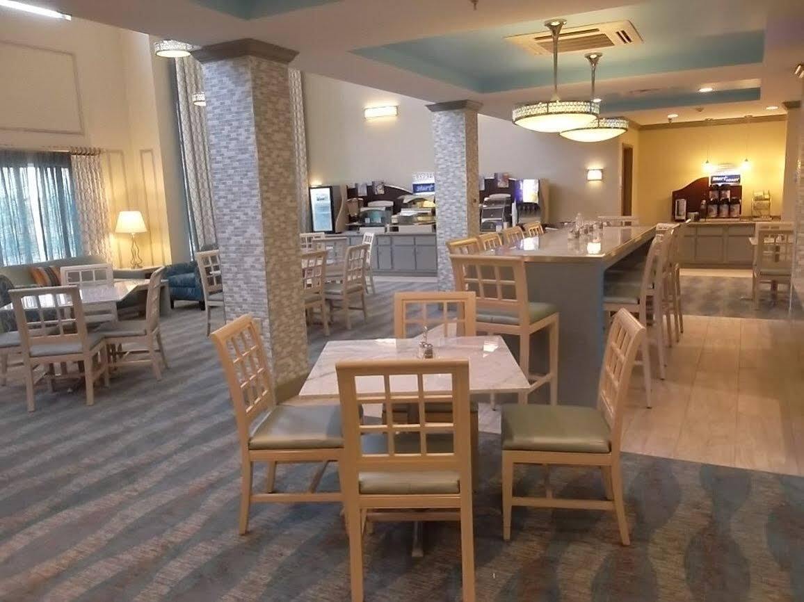 Holiday Inn Express & Suites Brookhaven By Ihg Екстериор снимка