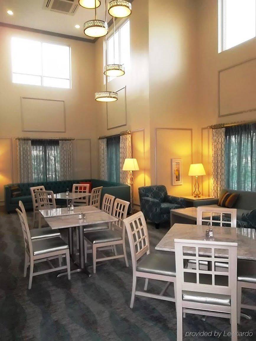 Holiday Inn Express & Suites Brookhaven By Ihg Екстериор снимка